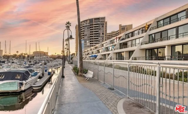 4337 Marina City Drive, Marina del Rey CA: https://media.crmls.org/mediaz/1f70244b-f7ed-4282-9355-5bd04cf0adbf.jpg