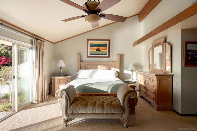 13671 Orchard Gate Rd, Poway CA: https://media.crmls.org/mediaz/1f70be9c-326f-4a29-a49b-989291941537.jpg