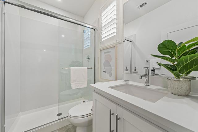 37456 Sand Drift Rd, Newark CA: https://media.crmls.org/mediaz/1f71784e-8498-43b9-9c85-2f18200311f0.jpg