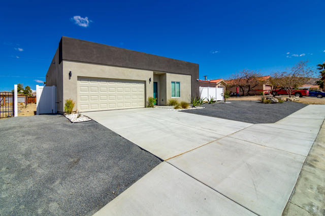Image 1 of 22 For 13292 El Cajon Drive