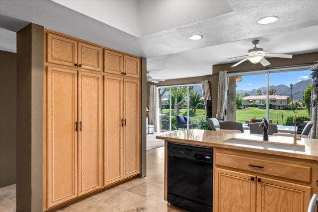 55331 Winged Foot, La Quinta CA: https://media.crmls.org/mediaz/1f721f5e-12a4-4b58-af26-0b5a50ecab82.jpg