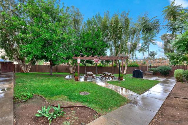 550 Graves, El Cajon CA: https://media.crmls.org/mediaz/1f7230fd-1891-4311-8e2a-a206f1d35be2.jpg