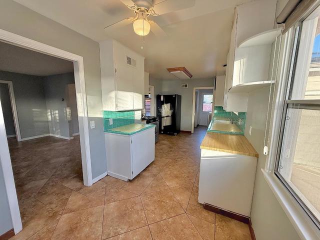 214 Carlson Street, King City CA: https://media.crmls.org/mediaz/1f73b82d-c3cb-45b8-a427-70b11c38c3c9.jpg