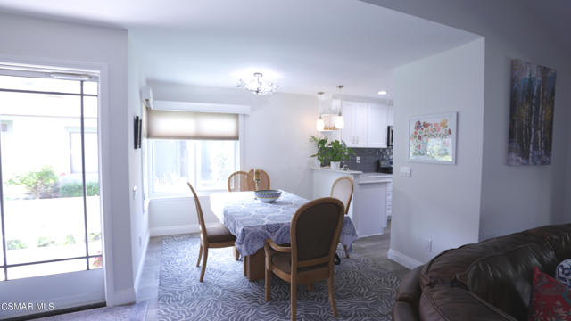 35205 Village 35, Camarillo CA: https://media.crmls.org/mediaz/1f74cddd-2186-4035-8288-382b8c4fd93b.jpg