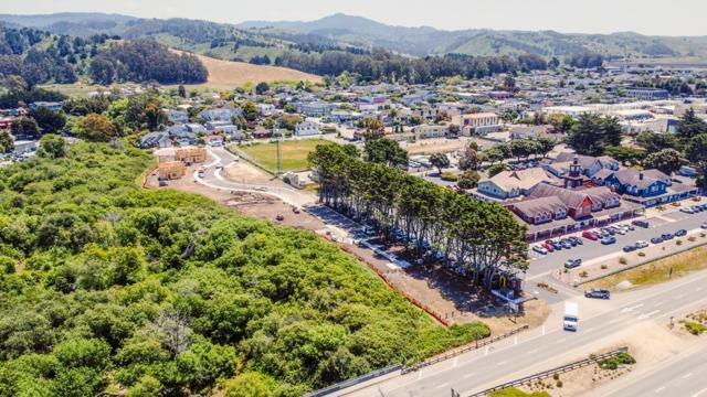 535 Creekside, Half Moon Bay CA: https://media.crmls.org/mediaz/1f7543b6-43ee-4cef-b8fd-0c12812fffe8.jpg