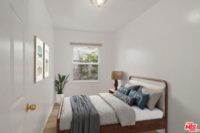 6773 Yucca Street, Los Angeles CA: https://media.crmls.org/mediaz/1f75c43b-bf2c-4421-8559-c3c58d4dbc0b.jpg