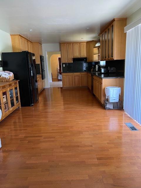 108 Stein Way, Orinda CA: https://media.crmls.org/mediaz/1f76af94-c955-4d25-909a-ecadd7625333.jpg