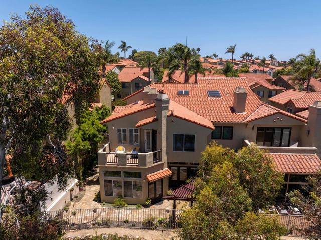 1466 Caminito Solidago, La Jolla CA: https://media.crmls.org/mediaz/1f76fefc-2921-4ef7-a794-1cc41404ef10.jpg