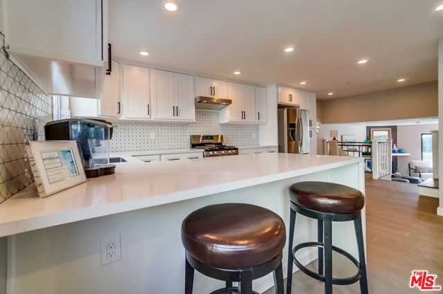 1832 Rockefeller Lane, Redondo Beach, California 90278, 2 Bedrooms Bedrooms, ,2 BathroomsBathrooms,Residential,For Sale,Rockefeller,25603743 1832 Rockefeller Lane, Redondo Beach, California 90278, 2 Bedrooms Bedrooms, ,2 BathroomsBathrooms,Residential,For Sale,Rockefeller,25603743