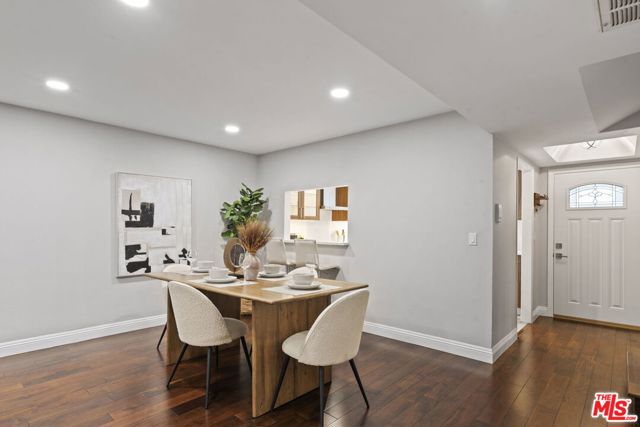 1541 Stoner Avenue, Los Angeles CA: https://media.crmls.org/mediaz/1f7864bb-ad80-433b-a317-ae98549dc1f3.jpg