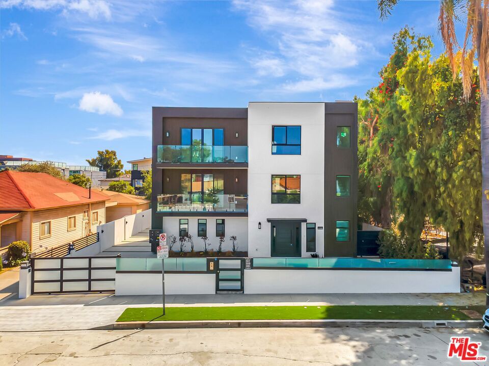 1921 Federal Avenue #1917