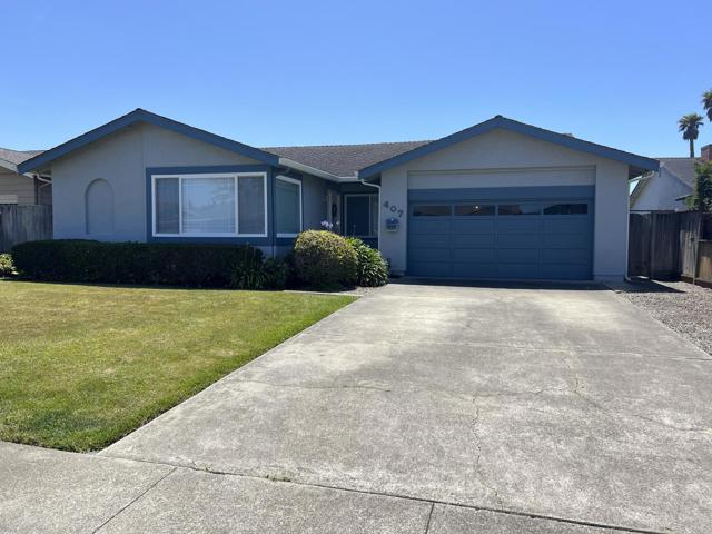 407 Beach Avenue, Half Moon Bay CA: https://media.crmls.org/mediaz/1f7998f1-07d5-4ac7-9b1f-cddd500175a2.jpg