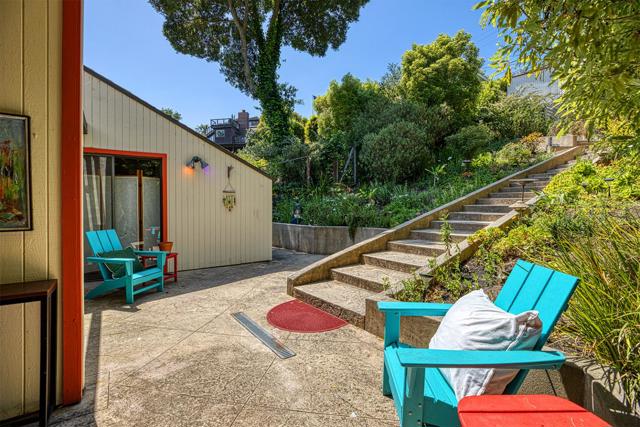 449 High Street, Santa Cruz CA: https://media.crmls.org/mediaz/1f7a25d8-1f71-4251-bf01-2de5f656d8cd.jpg