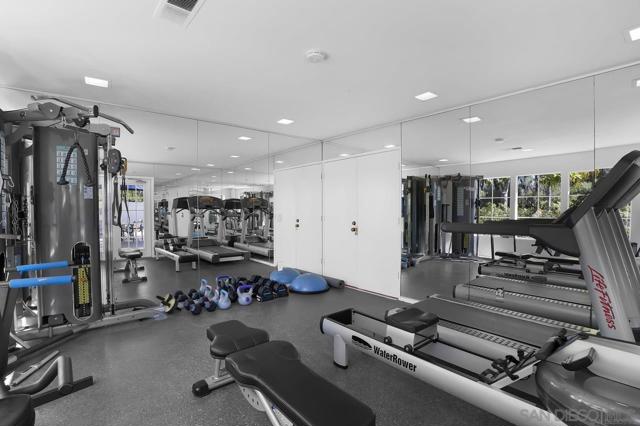 4887 Bella Pacific Row, San Diego CA: https://media.crmls.org/mediaz/1f7a3c9e-754a-425c-ba6a-a1a671daa0fc.jpg