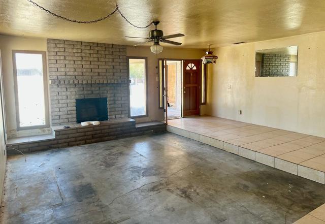 34525 Judy Lane, Cathedral City CA: https://media.crmls.org/mediaz/1f7ad66c-49ba-45ba-aaa1-d787f567b859.jpg