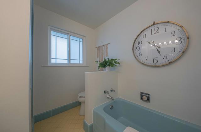 118 Seeno Street, Monterey CA: https://media.crmls.org/mediaz/1f7b9953-be83-46f3-904c-cf0487732a24.jpg
