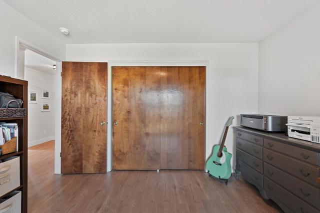 215 Rays Circle, Hollister CA: https://media.crmls.org/mediaz/1f7c1b82-14d2-4035-a40e-b00dc81fd9cf.jpg
