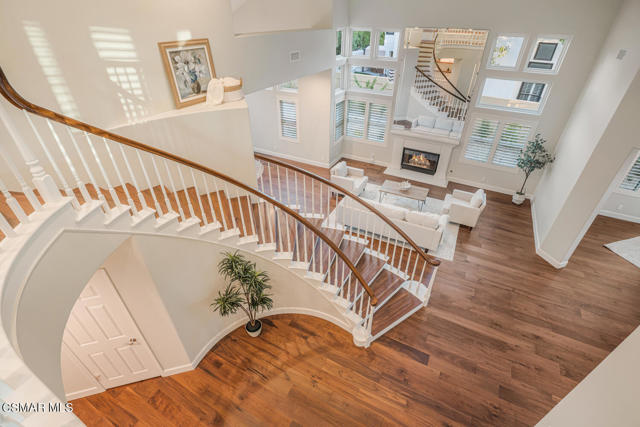 Image 30 of 53 For 591 Chippendale Avenue