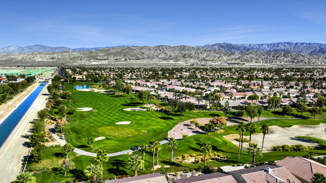 81025 Avenida Lorena, Indio CA: https://media.crmls.org/mediaz/1f7c636f-9e9b-4238-b246-8e7201090e4b.jpg