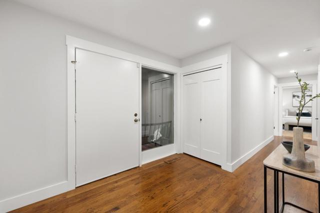21 Valley Oak Street, Portola Valley CA: https://media.crmls.org/mediaz/1f7c66a7-6558-40f8-85bb-2fb341c59eeb.jpg
