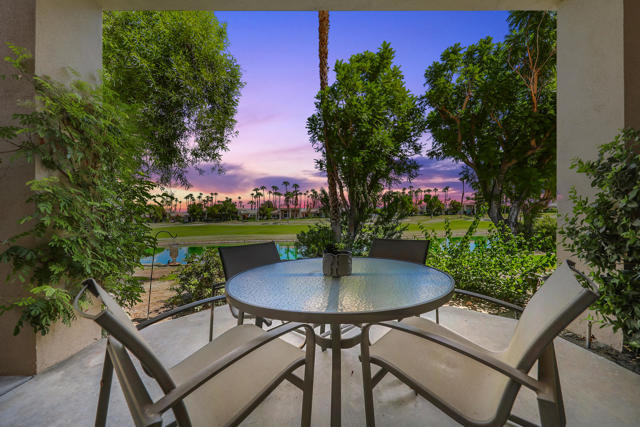 54624 Shoal Creek, La Quinta CA: https://media.crmls.org/mediaz/1f7c8d8e-c6f5-403e-b9d6-fafaae025d98.jpg