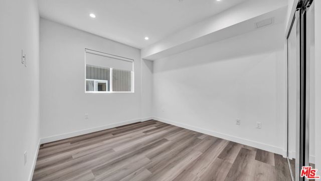 627 N Dillon Street, Los Angeles CA: https://media.crmls.org/mediaz/1f7cb701-3894-4c8f-8fc4-8ab257b0ba94.jpg