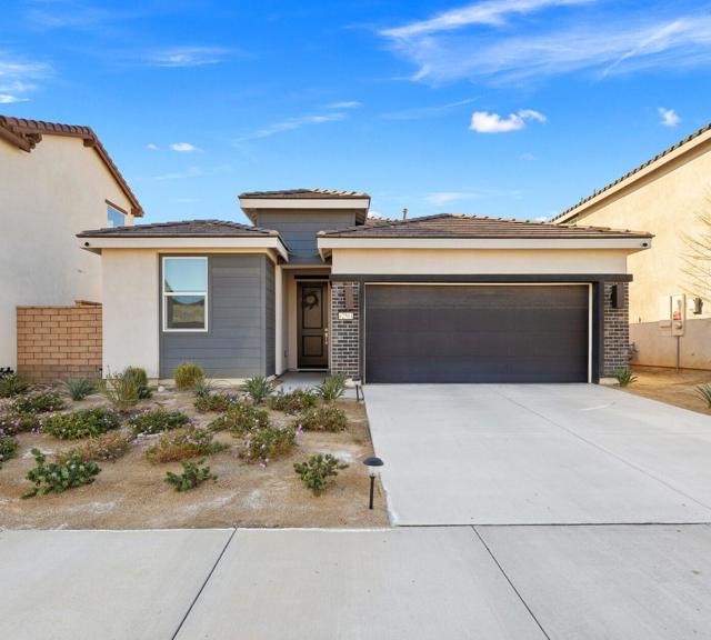42501 Solicio Way, Indio CA: https://media.crmls.org/mediaz/1f7dddba-f66c-4208-b450-ba2364d922fb.jpg