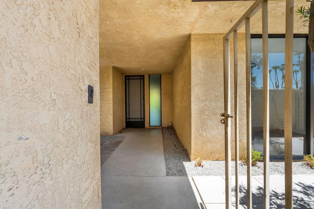 45753 Verba Santa Drive, Palm Desert, CA 92260