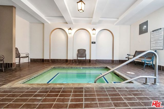 8455 Fountain Avenue, West Hollywood CA: https://media.crmls.org/mediaz/1f7e023e-4c32-4011-acfa-4496ed9a8077.jpg