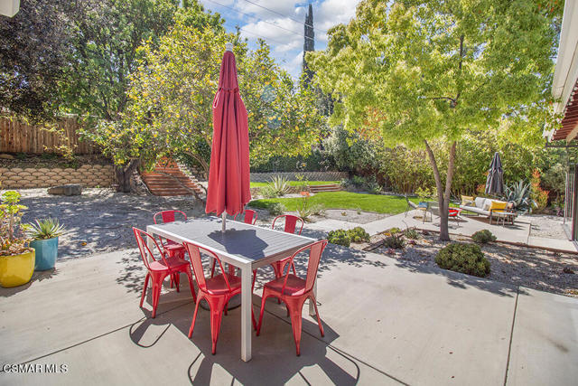 Al Fresco Dining Area