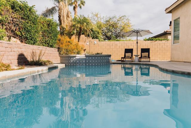 79846 Amora Drive, La Quinta CA: https://media.crmls.org/mediaz/1f7f0462-b292-4a8a-ae5e-3a13fe7fecf5.jpg
