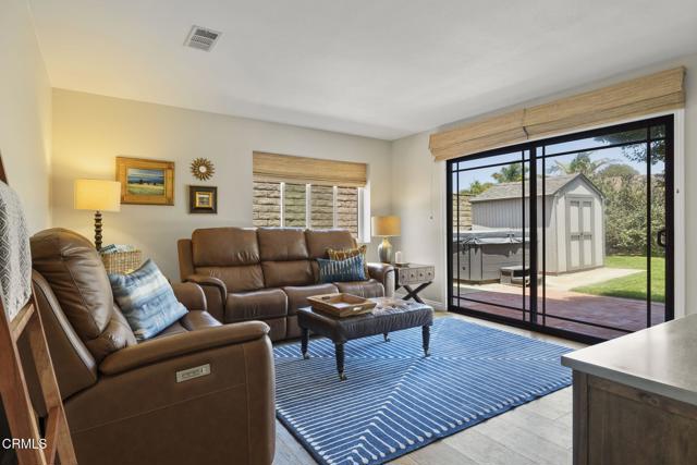 3051 Ketch Place, Oxnard CA: https://media.crmls.org/mediaz/1f7f2cca-748e-4552-9a63-2cf31fa6280f.jpg