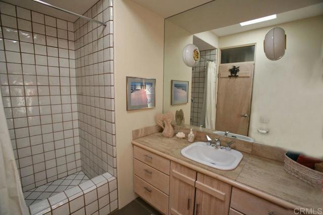 Image 14 of 36 For 2207 Hoberg Road