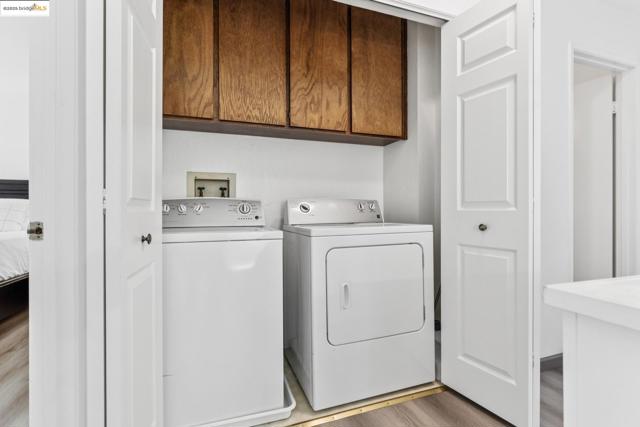 3422 Sunleaf Way, Richmond CA: https://media.crmls.org/mediaz/1f806bb2-95f2-4d50-a582-147d3da44a80.jpg