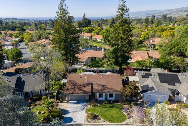 8325 Pinotage Court, San Jose CA: https://media.crmls.org/mediaz/1f807302-1604-40f7-af08-28843750d91e.jpg