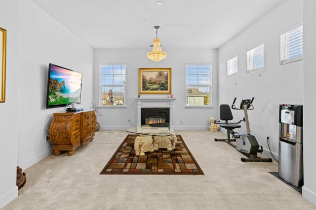 1145 Oak Brook Way, Gilroy CA: https://media.crmls.org/mediaz/1f80e6bb-3cbd-4f2d-9e93-aaea924702c1.jpg