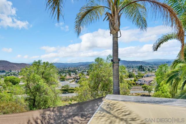 10496 Chaparral Dr, Santee CA: https://media.crmls.org/mediaz/1f81bf8d-3b66-45f4-9bfa-24d9319bf2db.jpg