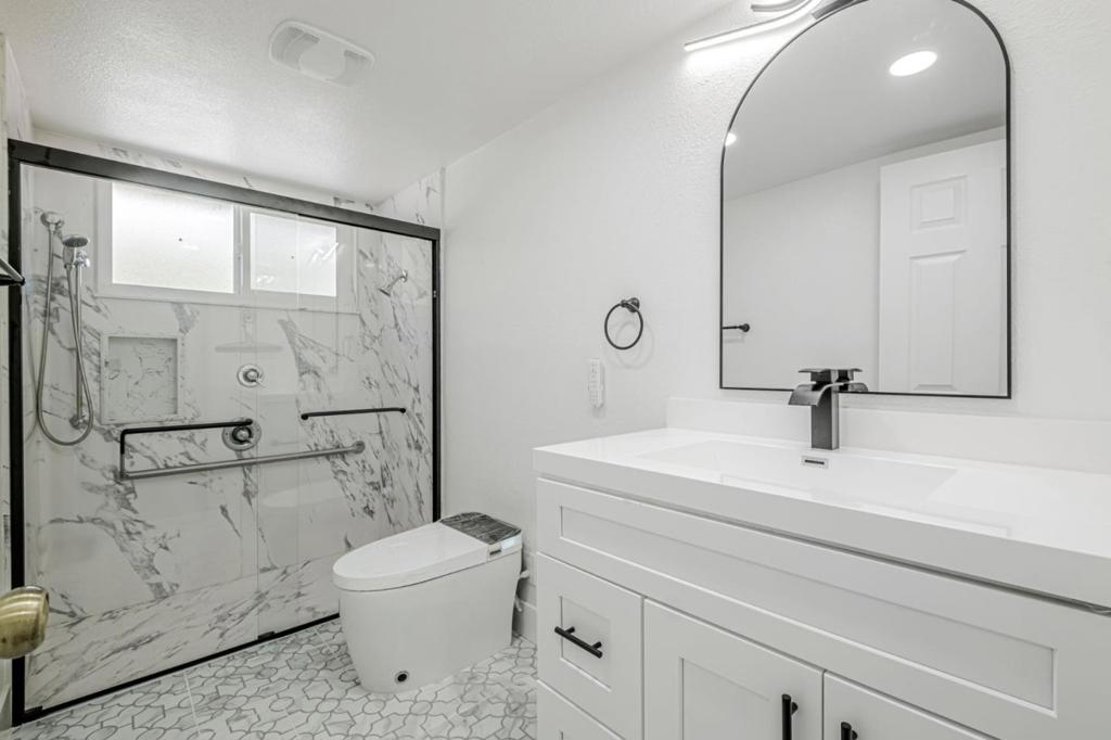 https://media.crmls.org/mediaz/1f825b18-ce1a-463e-8a9a-d8e20c3ffc93.jpg?preset=X-Large