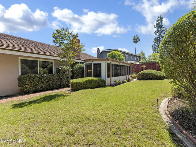 121 Ensenada Avenue, Newbury Park CA: https://media.crmls.org/mediaz/1f838206-8312-4951-94e0-fc6df2a56fd3.jpg