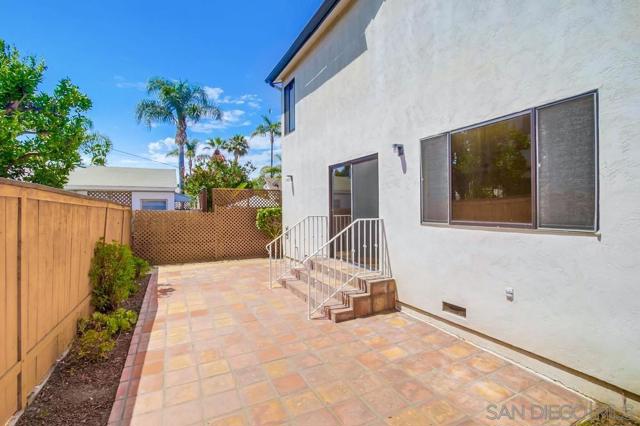 349 351 G Avenue, Coronado CA: https://media.crmls.org/mediaz/1f8426f8-8011-4e4d-8170-75d5bb6dedd7.jpg