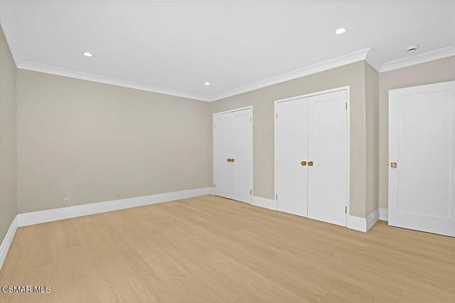 28_11946777_184500_184500-EM-128