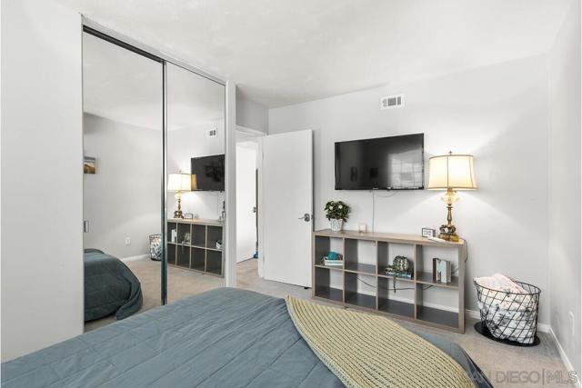 5483 Maisel Way, San Diego CA: https://media.crmls.org/mediaz/1f84e375-cceb-4431-a79e-7ae9c9bf45c6.jpg