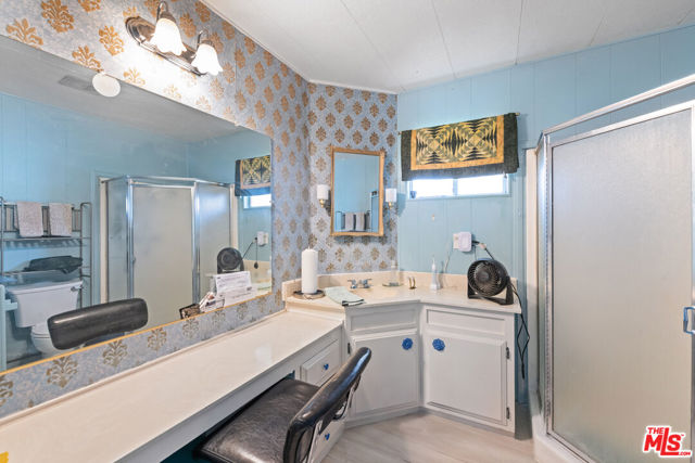 395 Wolf Lane, Cathedral City CA: https://media.crmls.org/mediaz/1f859504-256d-49da-912f-2e4929fc6034.jpg