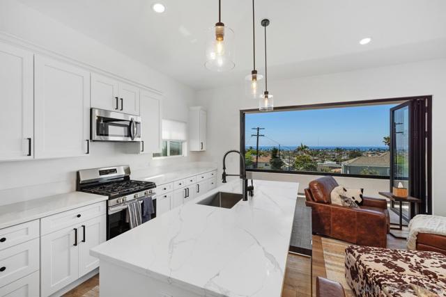 4467 Long Branch Ave, San Diego CA: https://media.crmls.org/mediaz/1f85b970-4187-4022-95d5-271ebd129576.jpg