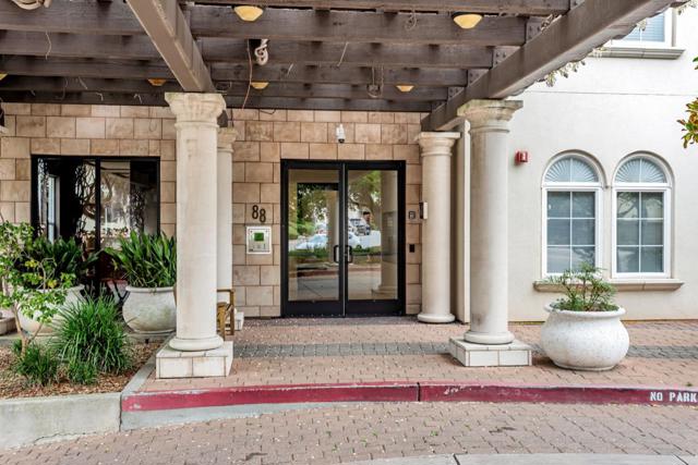 88 S Broadway, Millbrae CA: https://media.crmls.org/mediaz/1f86a74d-7554-4ae6-9df6-430b048cee6f.jpg