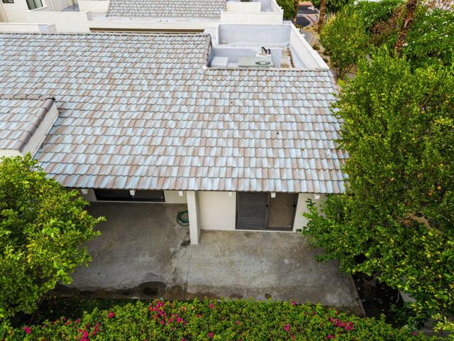 1150 E Palm Canyon Drive, Palm Springs CA: https://media.crmls.org/mediaz/1f870194-d062-4057-ad85-9345f5c545f9.jpg