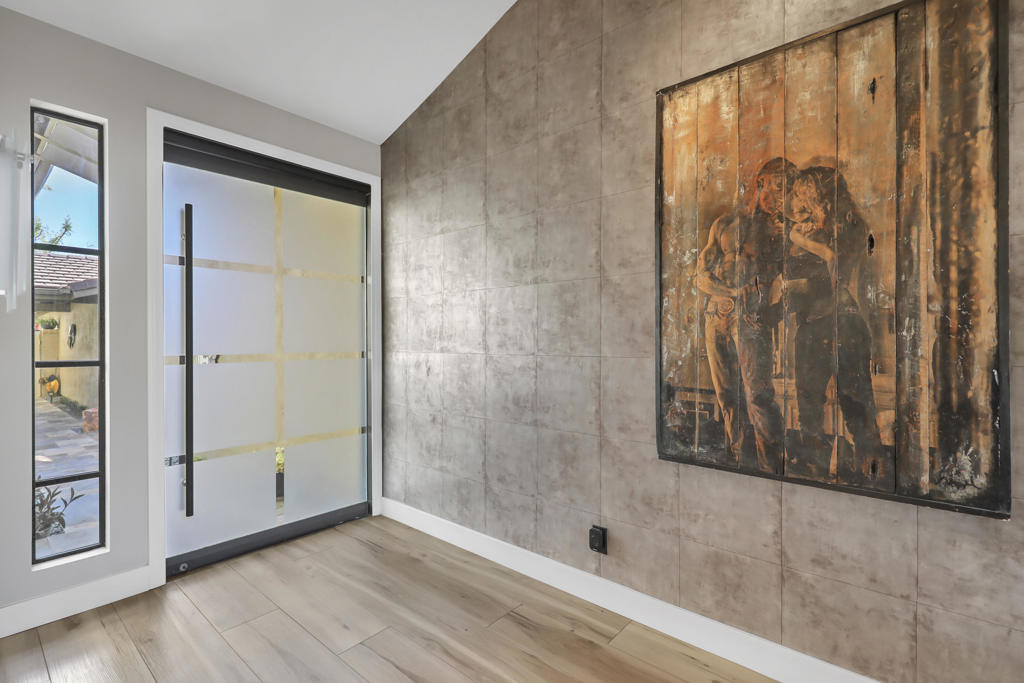 MLS #219138071DA image #2