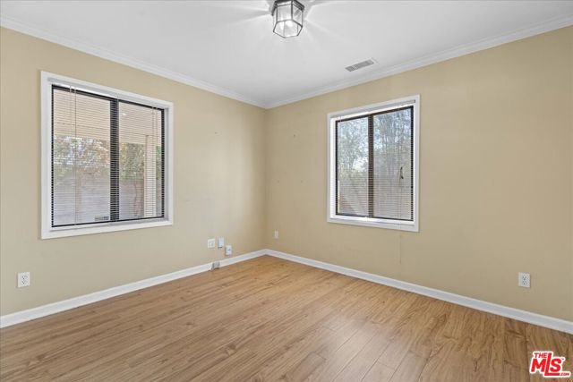 8116 Belford Avenue, Los Angeles CA: https://media.crmls.org/mediaz/1f8783eb-358f-4861-8ec9-44192280c125.jpg