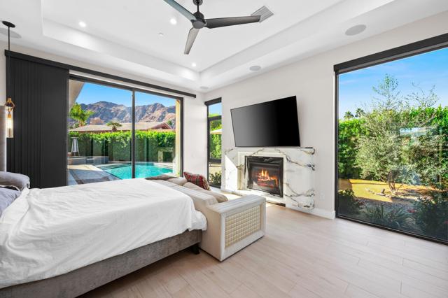 77300 Coyote Creek, Indian Wells CA: https://media.crmls.org/mediaz/1f87a5a1-7205-429d-9b6d-503fb1cfc10f.jpg