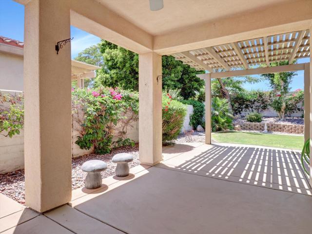 80311 Avenida Santa Belinda, Indio CA: https://media.crmls.org/mediaz/1f87b47b-1711-4ceb-bd74-6d87a90fdf21.jpg